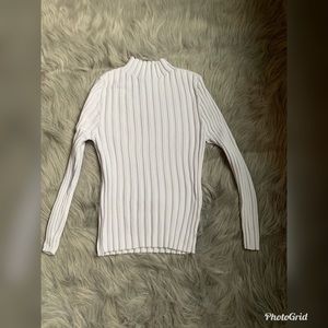 3/4 sleeve turtle neck top